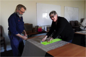 Volunteers making reusable bags stop single use plastic bags in Benalla